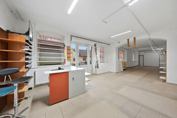 Prodej domu 300 m², Libochovice