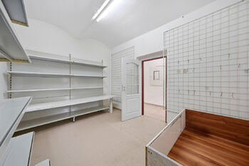 Prodej domu 300 m², Libochovice