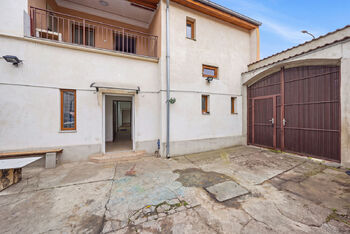 Prodej domu 300 m², Libochovice