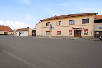Prodej domu 300 m², Libochovice