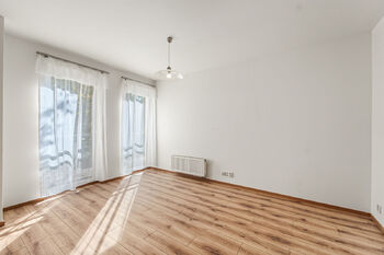 Prodej bytu 1+kk v osobním vlastnictví 41 m², Praha 5 - Zličín
