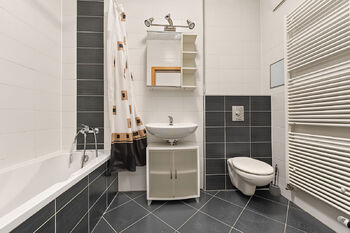 Prodej bytu 1+kk v osobním vlastnictví 41 m², Praha 5 - Zličín