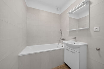 Pronájem bytu 4+1 v osobním vlastnictví 75 m², Jindřichův Hradec