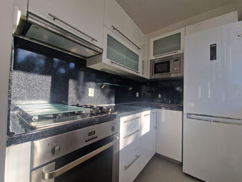 Kuchyň - Pronájem bytu 1+1 v osobním vlastnictví 27 m², Praha 9 - Střížkov