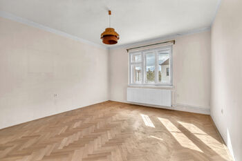 Rodinný dům, K Zámečku, Pardubice - podkroví - 1. ložnice - Prodej domu 123 m², Pardubice