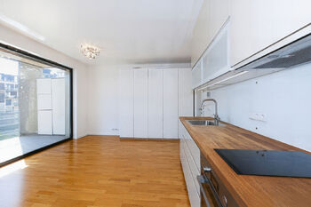 Pronájem bytu 1+kk v osobním vlastnictví 32 m², Praha 8 - Libeň