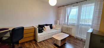 Obývací pokoj - Pronájem bytu 1+1 v družstevním vlastnictví 32 m², Vyškov