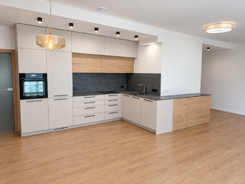 Prodej kancelářských prostor 81 m², Slavkov u Brna
