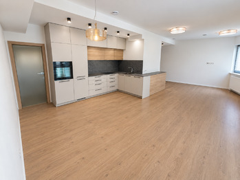 Prodej kancelářských prostor 81 m², Slavkov u Brna
