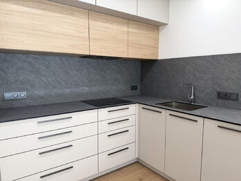 Prodej kancelářských prostor 81 m², Slavkov u Brna