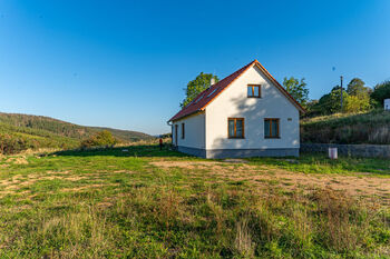 Pronájem domu 142 m², Dolní Hbity