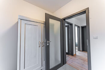 Pronájem domu 142 m², Dolní Hbity