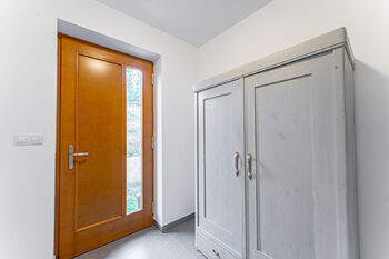 Pronájem domu 142 m², Dolní Hbity