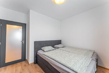 Pronájem domu 142 m², Dolní Hbity