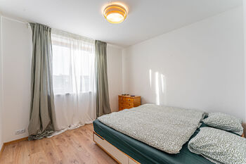 Pronájem domu 142 m², Dolní Hbity
