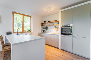 Pronájem domu 142 m², Dolní Hbity