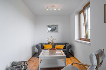 Pronájem domu 142 m², Dolní Hbity