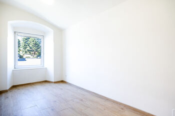 Prodej bytu 2+kk v osobním vlastnictví 58 m², Unhošť