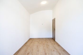 Prodej bytu 2+kk v osobním vlastnictví 58 m², Unhošť