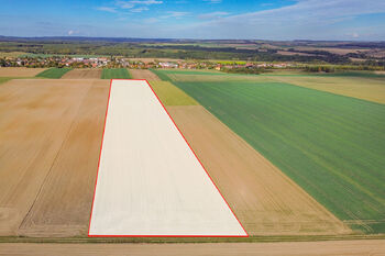Prodej pozemku 42275 m², Kožlany