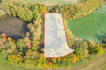 Prodej pozemku 2200 m², Kožlany