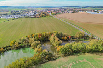 Prodej pozemku 2200 m², Kožlany