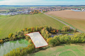 Prodej pozemku 2200 m², Kožlany