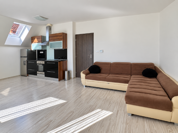 Pronájem bytu 3+kk v osobním vlastnictví 74 m², Praha 4 - Cholupice