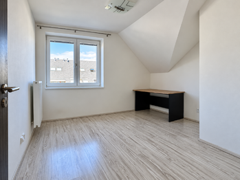 Pronájem bytu 3+kk v osobním vlastnictví 74 m², Praha 4 - Cholupice