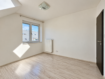 Pronájem bytu 3+kk v osobním vlastnictví 74 m², Praha 4 - Cholupice