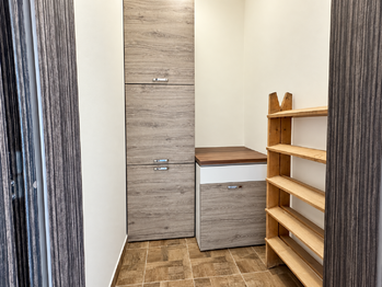 Pronájem bytu 3+kk v osobním vlastnictví 74 m², Praha 4 - Cholupice