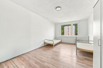 pokoj 3 - Prodej bytu 4+1 v družstevním vlastnictví 99 m², Krupka