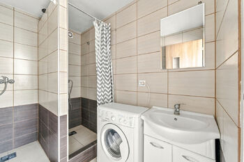 koupelna - Prodej bytu 4+1 v družstevním vlastnictví 99 m², Krupka