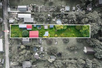 Hranice pozemku/zahrady - Prodej pozemku 820 m², Veltrusy