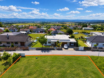 pohled na město - Prodej pozemku 818 m², Adamov