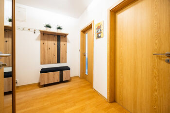Prodej bytu 2+kk v osobním vlastnictví 55 m², Praha 9 - Čakovice