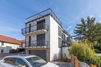 Pronájem bytu 1+kk v osobním vlastnictví 29 m², Praha 5 - Lochkov