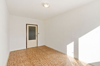 Prodej bytu 3+1 v osobním vlastnictví 77 m², Praha 6 - Řepy