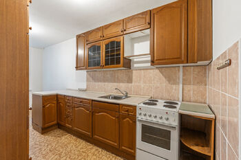 Prodej bytu 3+1 v osobním vlastnictví 77 m², Praha 6 - Řepy
