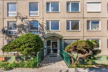 Prodej bytu 3+1 v osobním vlastnictví 77 m², Praha 6 - Řepy