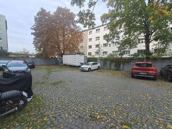 Pronájem garážového stání 505 m², Praha 6 - Střešovice