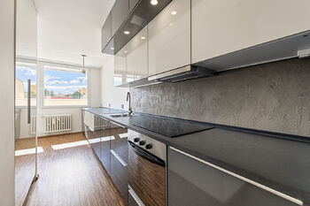 Prodej bytu 3+kk v osobním vlastnictví 71 m², Praha 8 - Bohnice