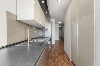 Prodej bytu 3+kk v osobním vlastnictví 71 m², Praha 8 - Bohnice