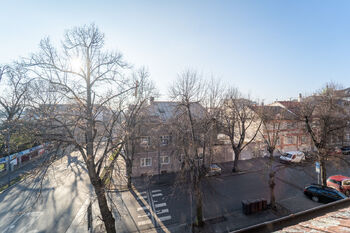 Výhled z obývacího pokoje - Pronájem bytu 3+kk v osobním vlastnictví 86 m², Poděbrady