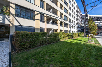 Pronájem bytu 2+kk v osobním vlastnictví 60 m², Praha 7 - Holešovice