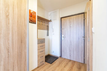 Pronájem bytu 2+kk v družstevním vlastnictví 45 m², Praha 4 - Chodov