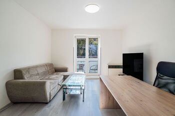 Prodej bytu 2+1 v osobním vlastnictví 53 m², Neratovice