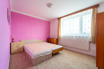 2. pokoj v patře - Prodej domu 221 m², Vrdy