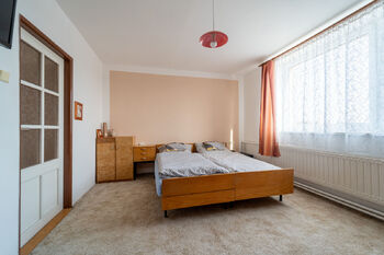 3. pokoj v patře - Prodej domu 221 m², Vrdy
