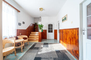 vstupní chodba - Prodej domu 221 m², Vrdy